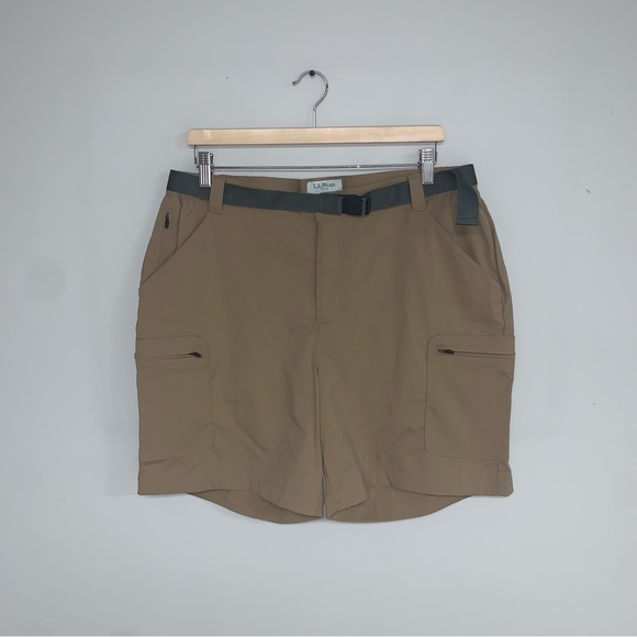 L.L. Bean Shorts Men’s Size Large Khaki Beige Nylon Belted Cargo Hiking Outdoors - Picture 2 of 8